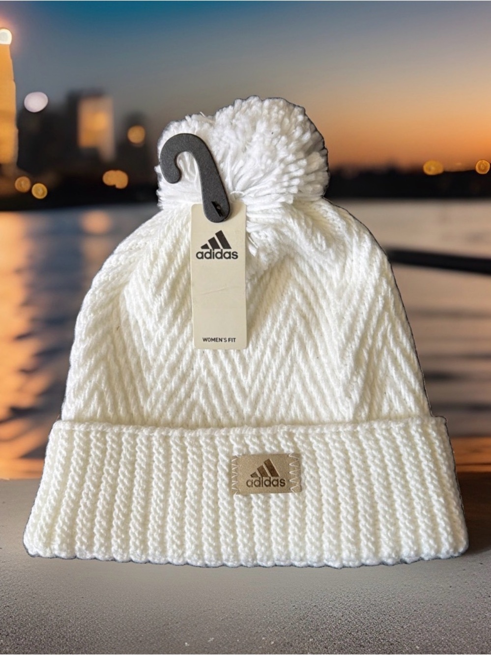 Adidas Women's Twilight 4 Ballie Hat. White Clear/Grey Logo. New with Tags